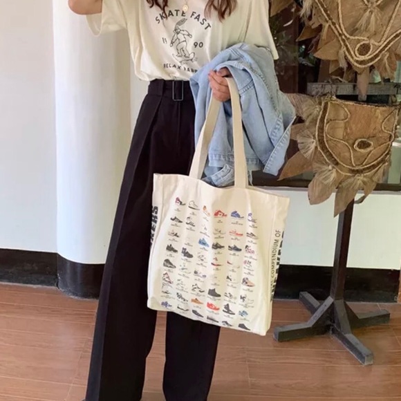 Sneaker tote shoulder bag canvas print sneaker lovers shoes art gift idea artsy - Picture 7 of 7